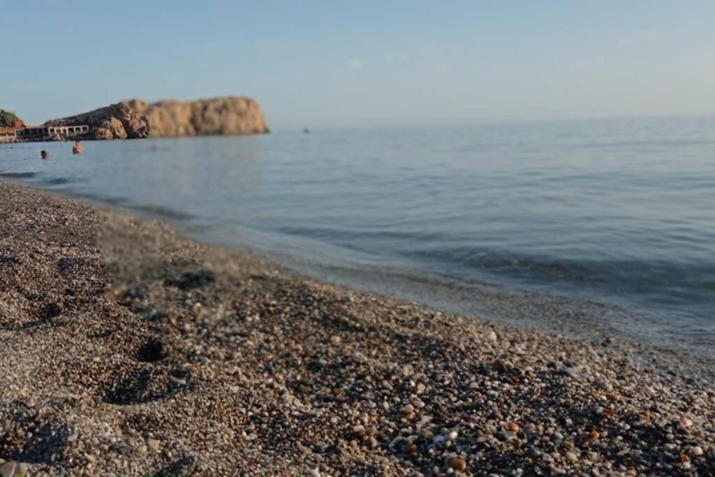 El Penon Idilico Piso A Pie De Playa Apartment Salobrena Luaran gambar